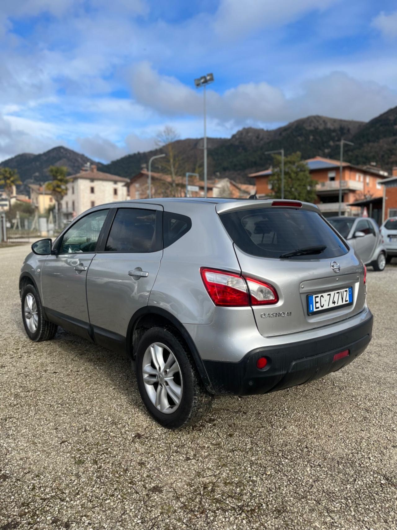 Nissan Qashqai 1.5 dCi PERFETTA SI NEOPATENTATI