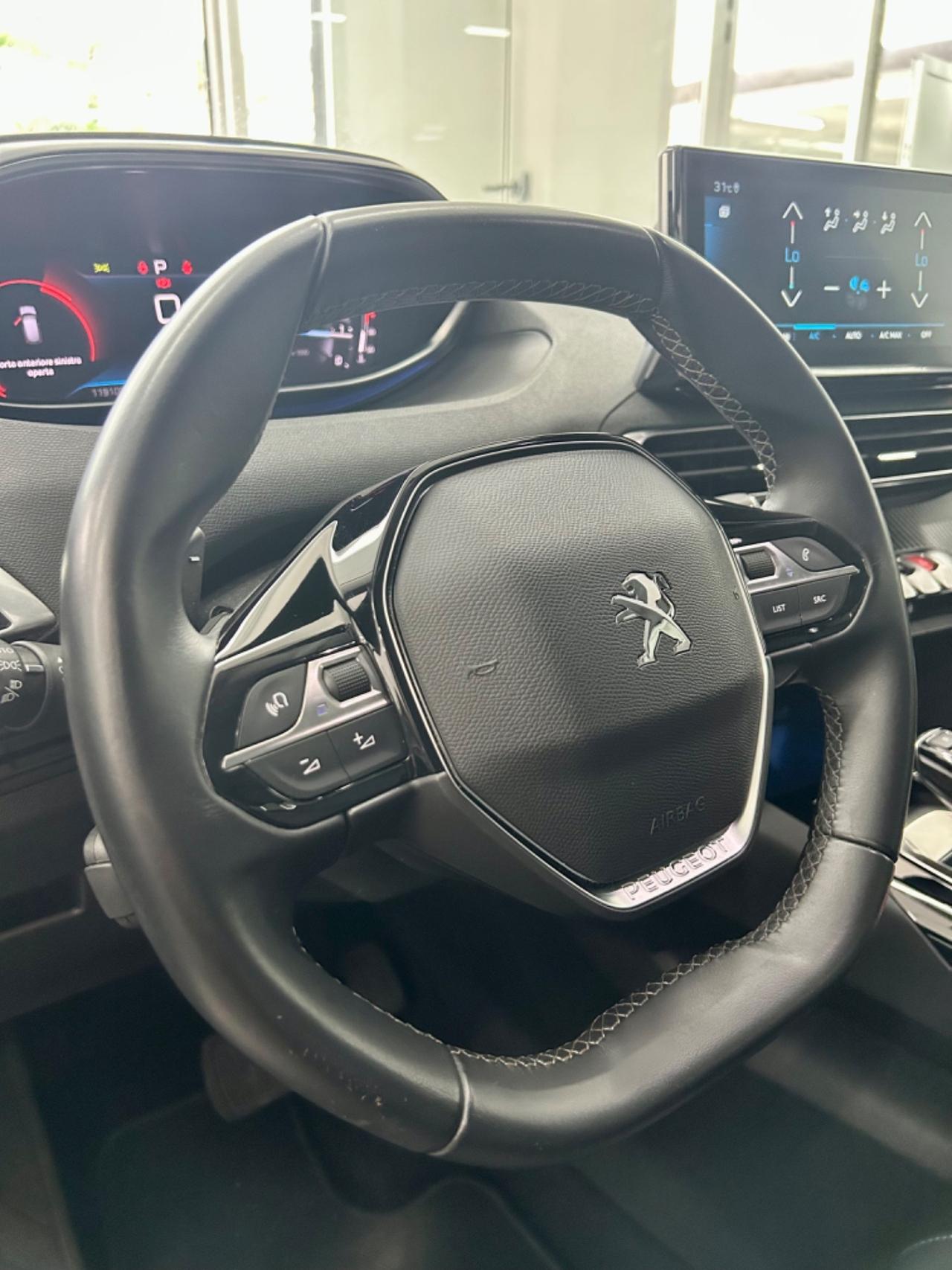 Peugeot 3008 130 S&S EAT8 GT LINE FINANZIABILE