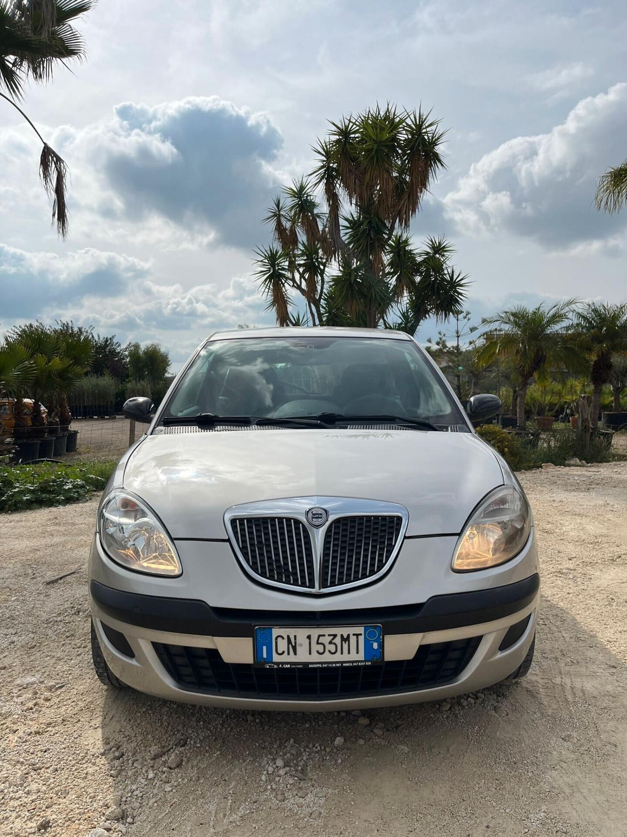 Lancia Ypsilon 1.2 Argento