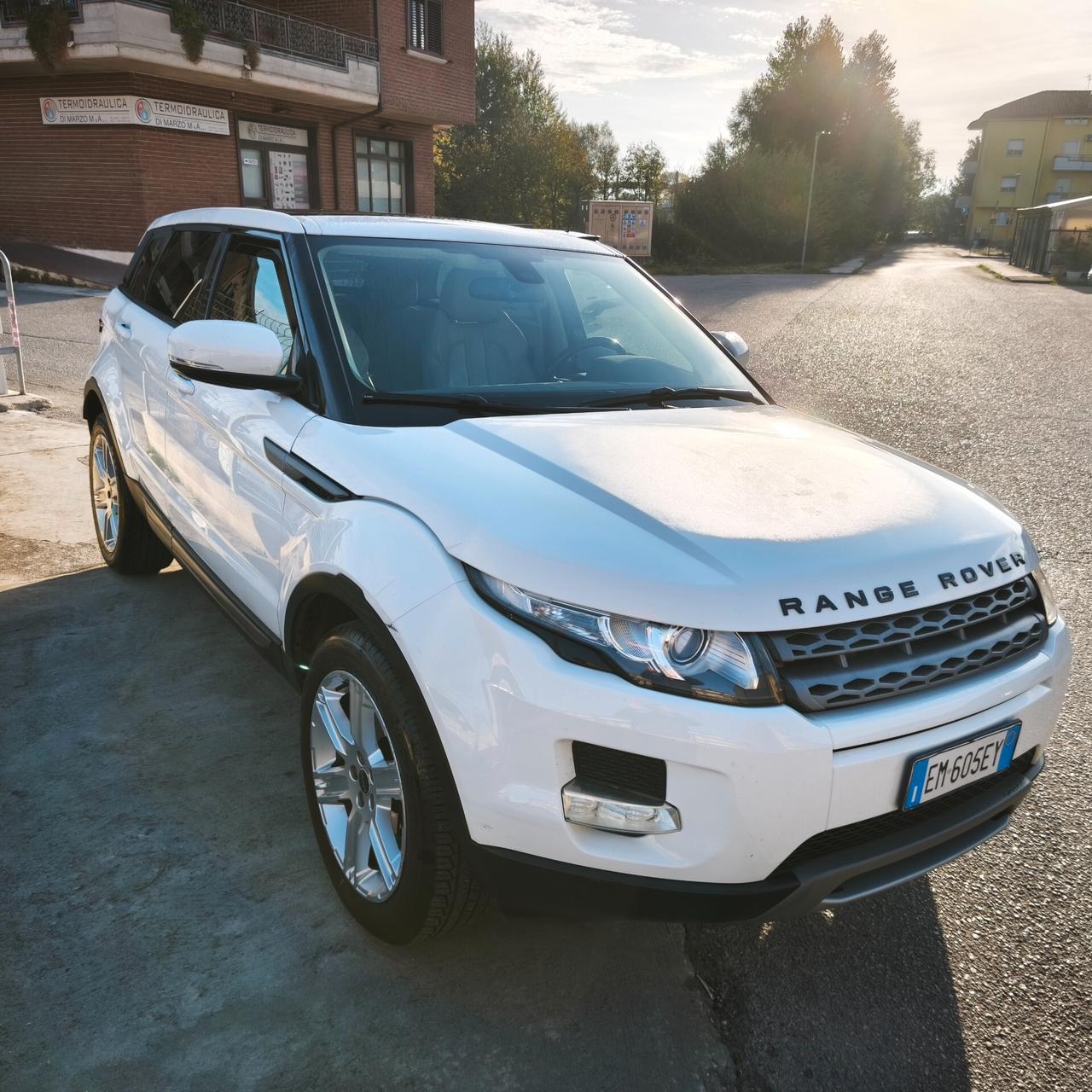 Land Rover Range Evoque 2.2 TD4 5p. Prestige
