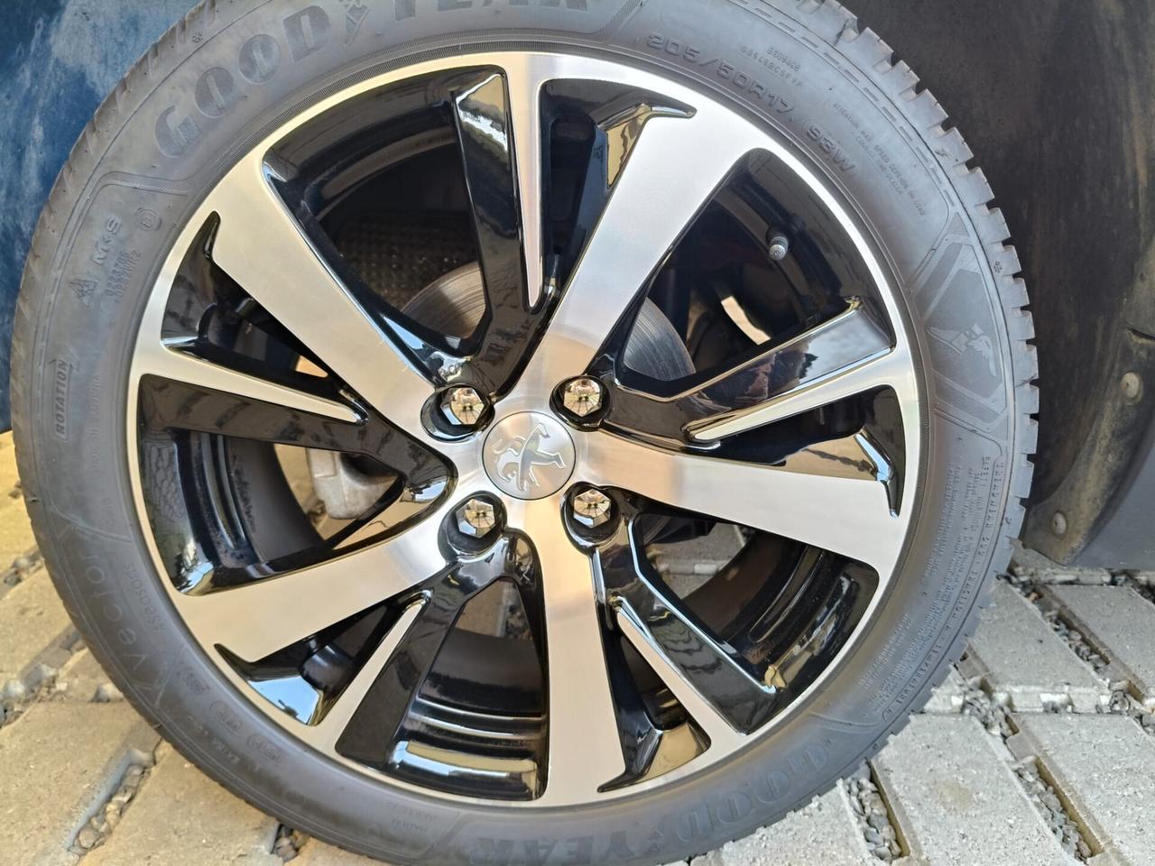 Peugeot 2008 PureTech Turbo 110 EAT6 S&S GT Line