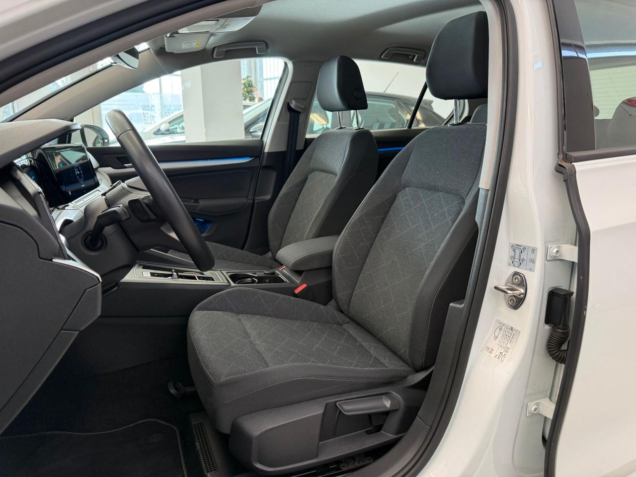 Volkswagen Golf 1.0 eTSI EVO DSG Life