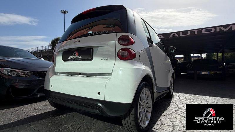 smart fortwo SERVOSTERZO CARPLAY NAVI PELLE fortwo 1000 62 kW coupé passion