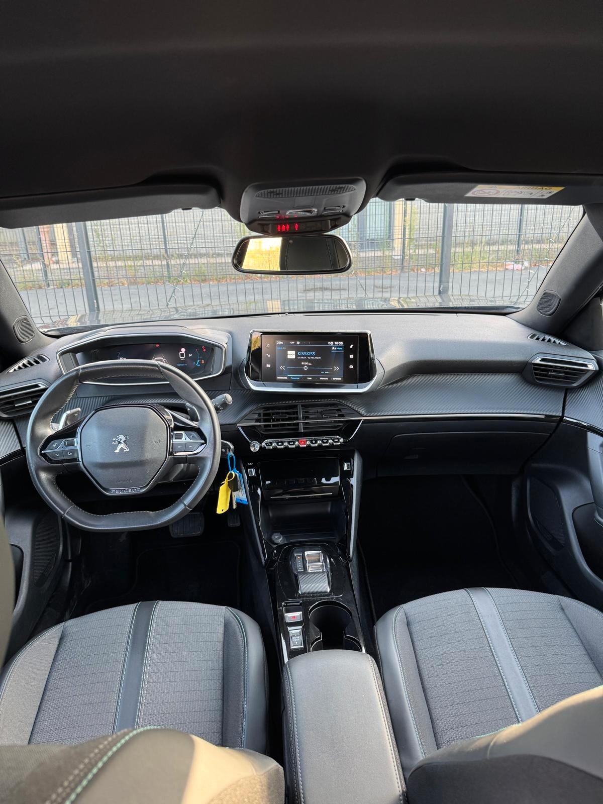 Peugeot 2008 BlueHDi 130 S&S EAT8 Allure Pack