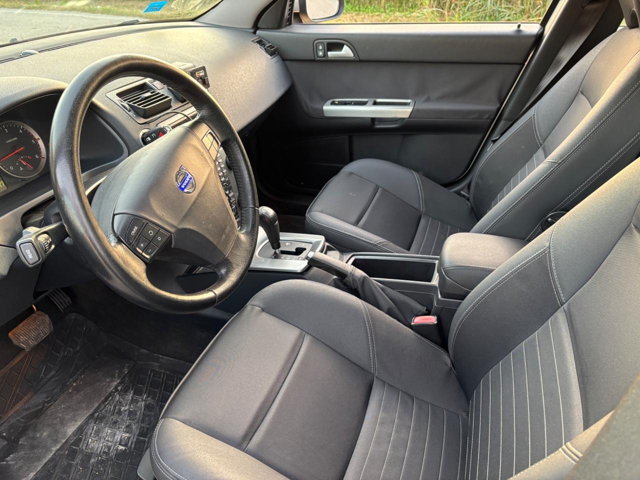 Volvo V50 2.4 D5 cat aut. Momentum