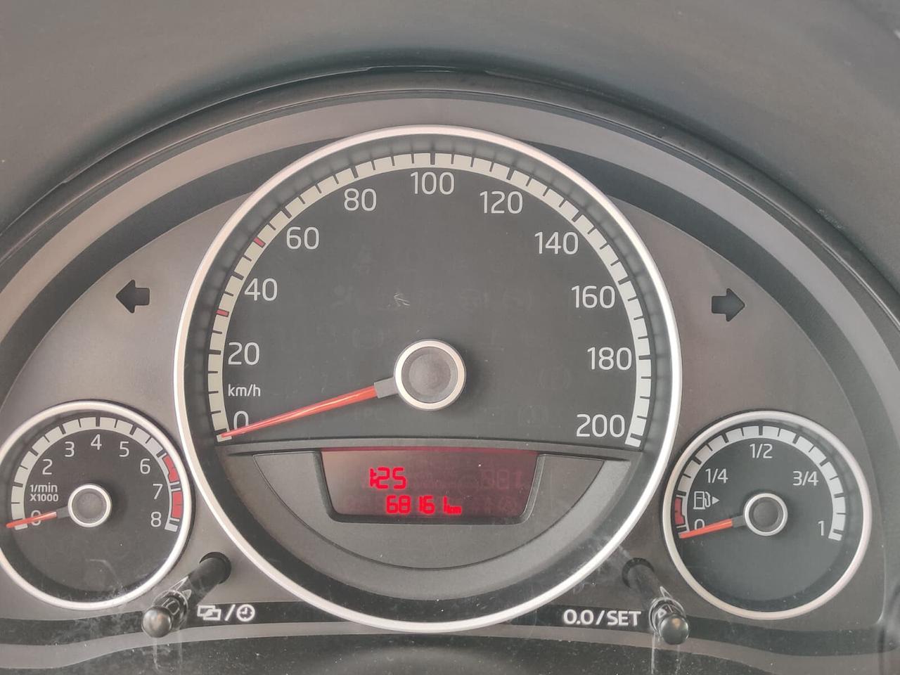 Volkswagen up! 1.0 75 CV 5p. high