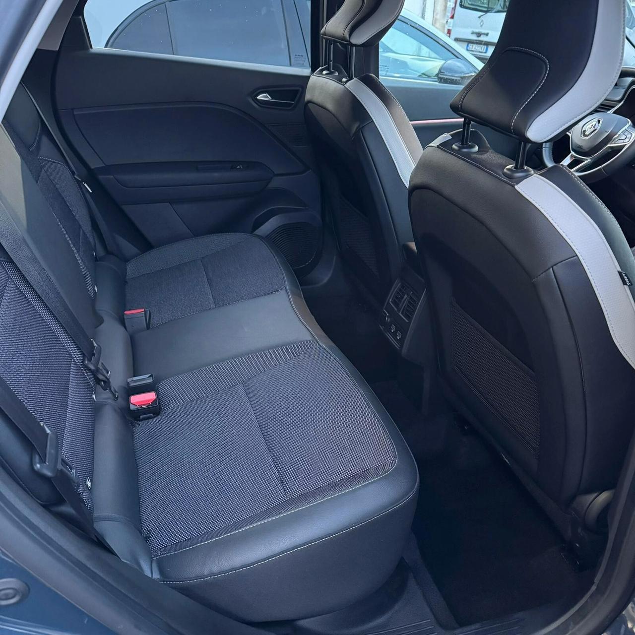 Renault Captur TCe 90 CV Intens