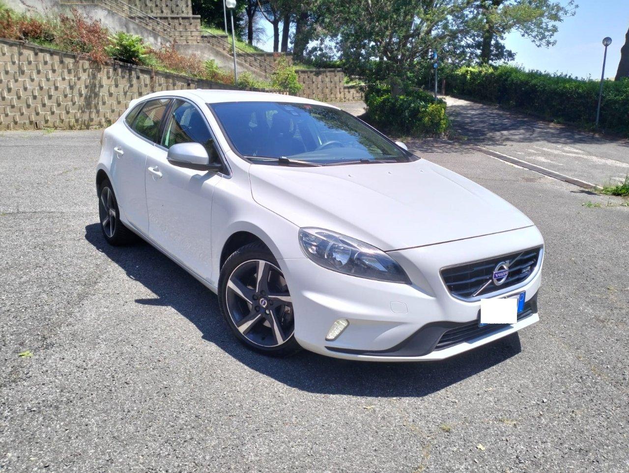 Volvo V40 2.0 d3 R-design geartronic