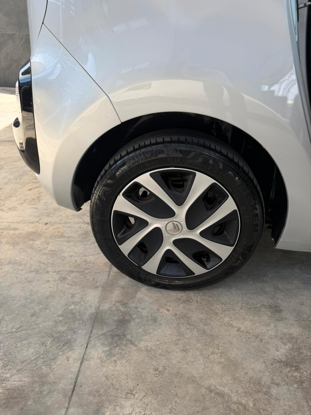 Citroen C3 Picasso 1.4 VTi 95 GPL airdream Seduction