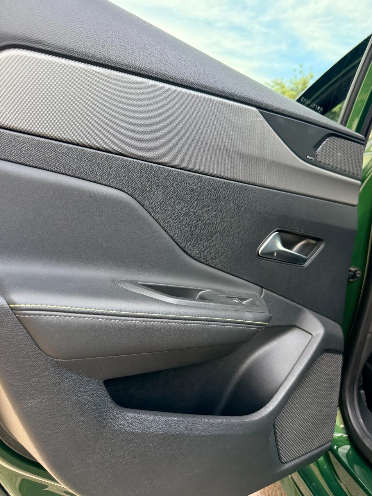 Peugeot 308 1.5 HDI GT PACK EDIZIONE LIMITATA, CON TETTO APRIBILE,APPLE CARPLAY,LUCI SOFFUSE,TELECAMERA,VIRTUAL