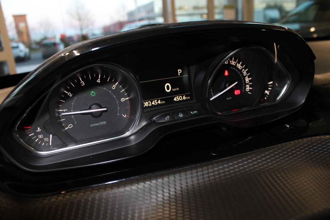 Peugeot 2008 PureTech Turbo 110 EAT6 S&S Black Matt