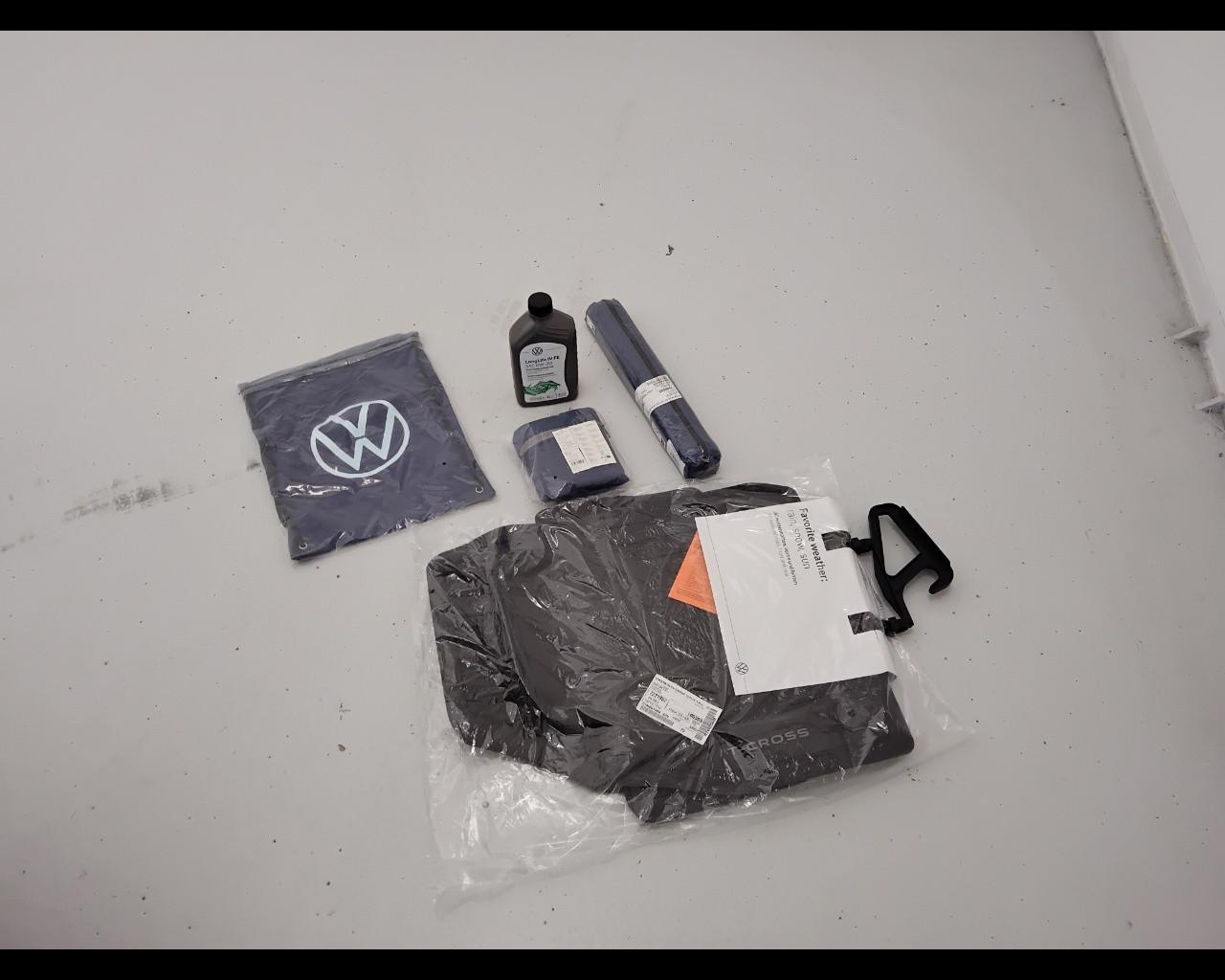 VOLKSWAGEN T-Cross 2024 - T-Cross 1.0 tsi Life 95cv