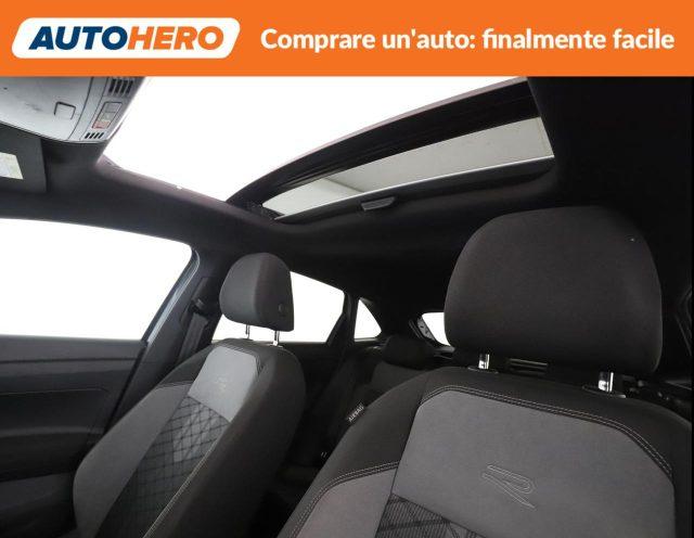 VOLKSWAGEN Taigo 1.0 TSI 110 CV DSG R-Line