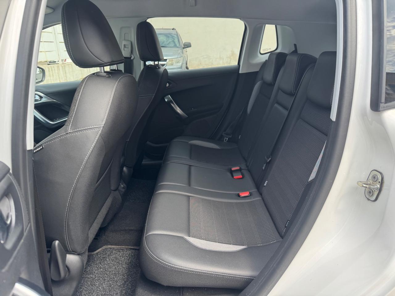 Peugeot 2008 1.2 BENZINA 82CV Allure 2016