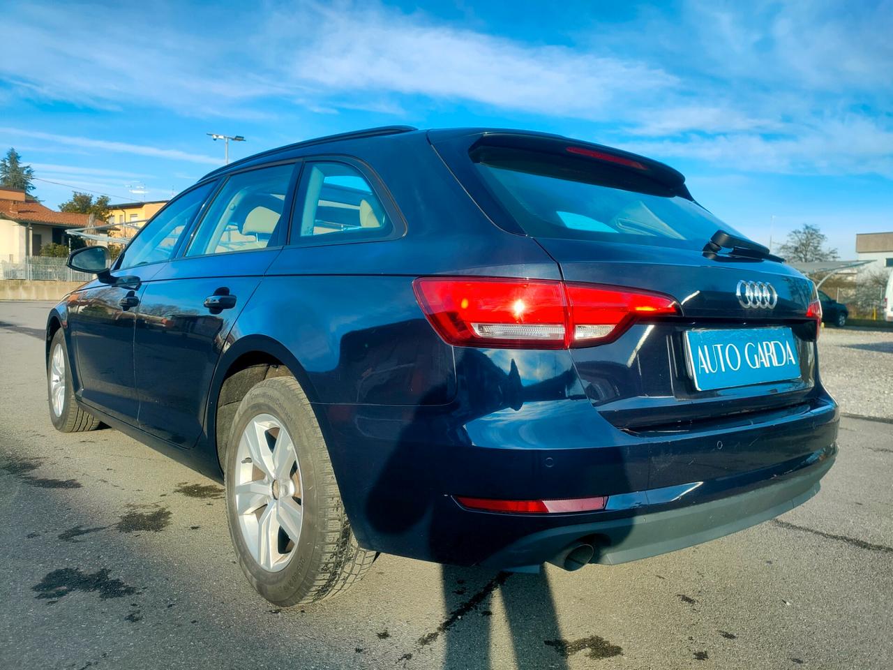 Audi A4 2.0 TDI 122 CV S tronic Sport TETTO PANORAMICO NEOPATENTATI