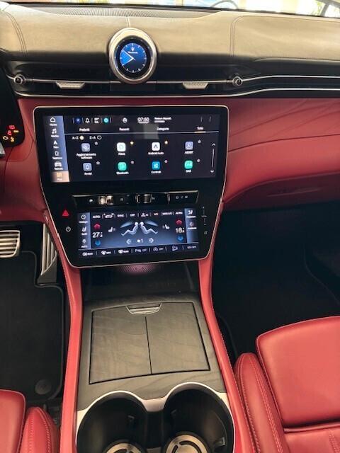 Maserati Grecale MHEV 330 CV AWD Modena