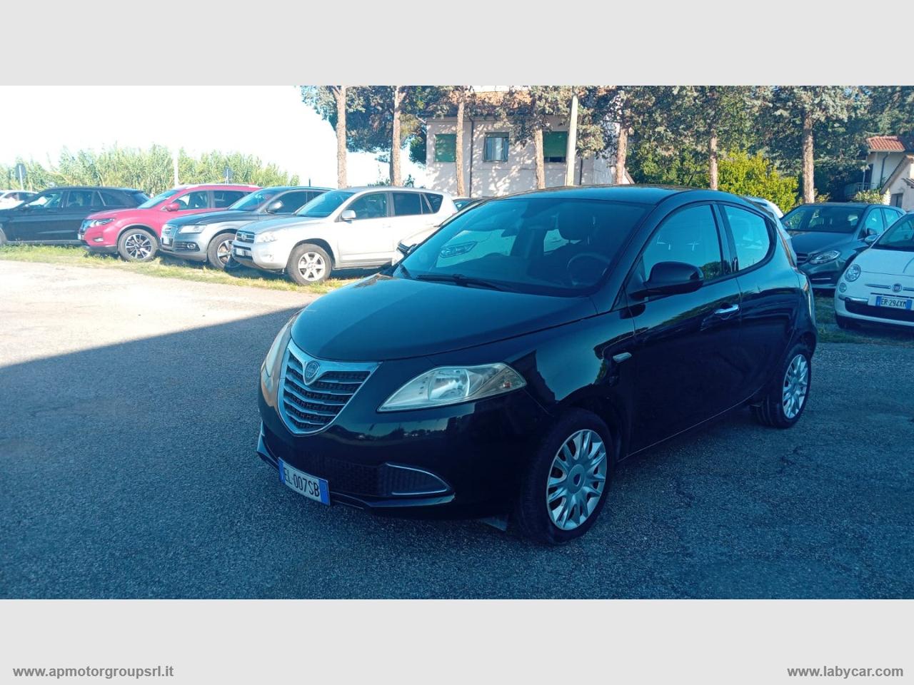 LANCIA Ypsilon 1.2 69 CV 5p. Silver