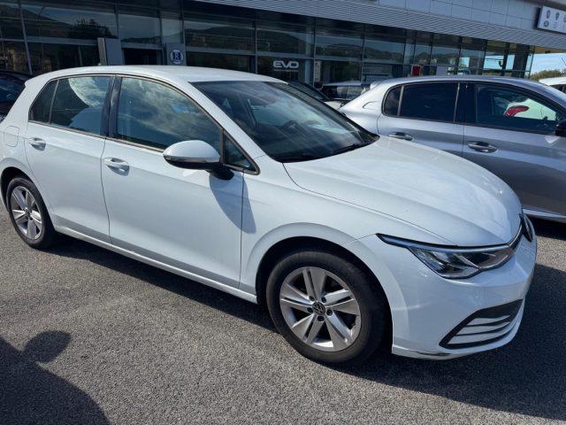 VOLKSWAGEN Golf 1.0 eTSI 110 cv EVO DSG Life