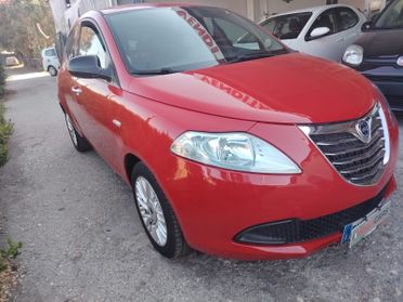 Lancia Ypsilon CAMBIO AUTOMATICO 0.9 TwinAir 85 CV 5 porte S&S Platinum