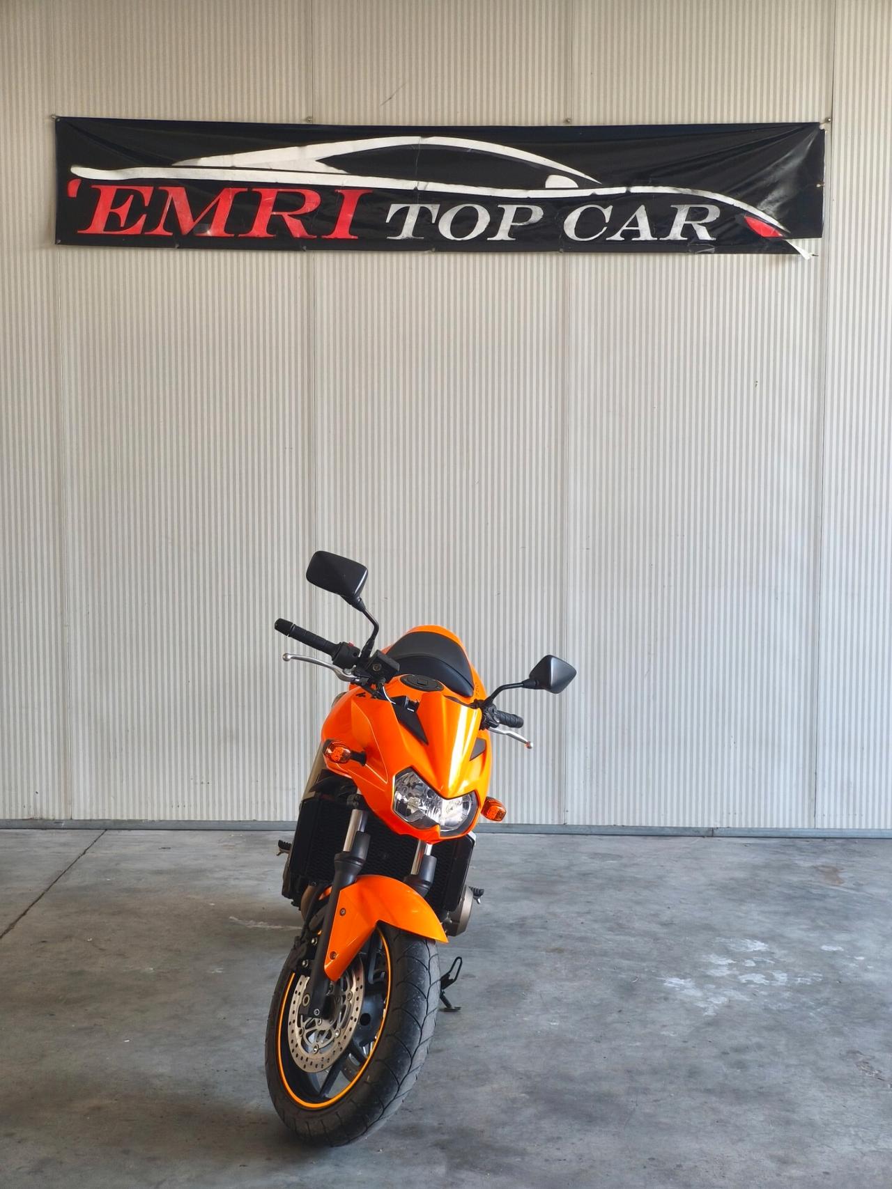 Kawasaki Z 750 con soli 5.700km