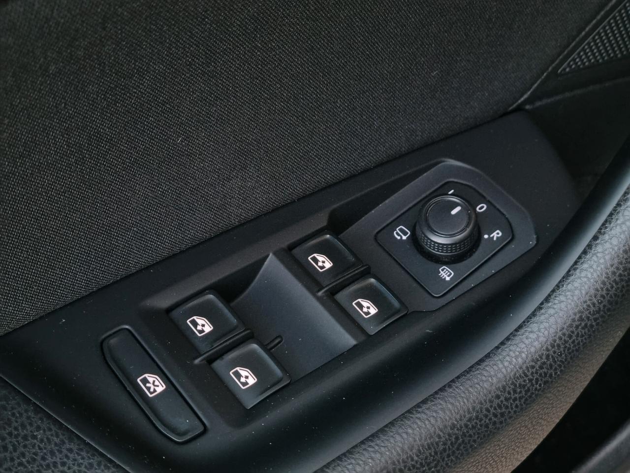 Volkswagen Passat Variant 2.0 TDI SCR EVO DSG Business 150cv