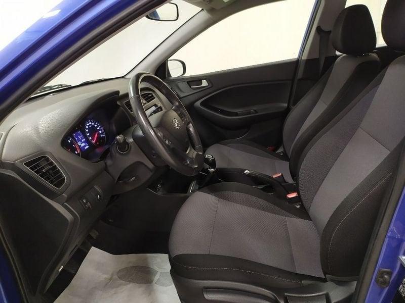 Hyundai i20 5p 1.2 mpi Connectline 75cv