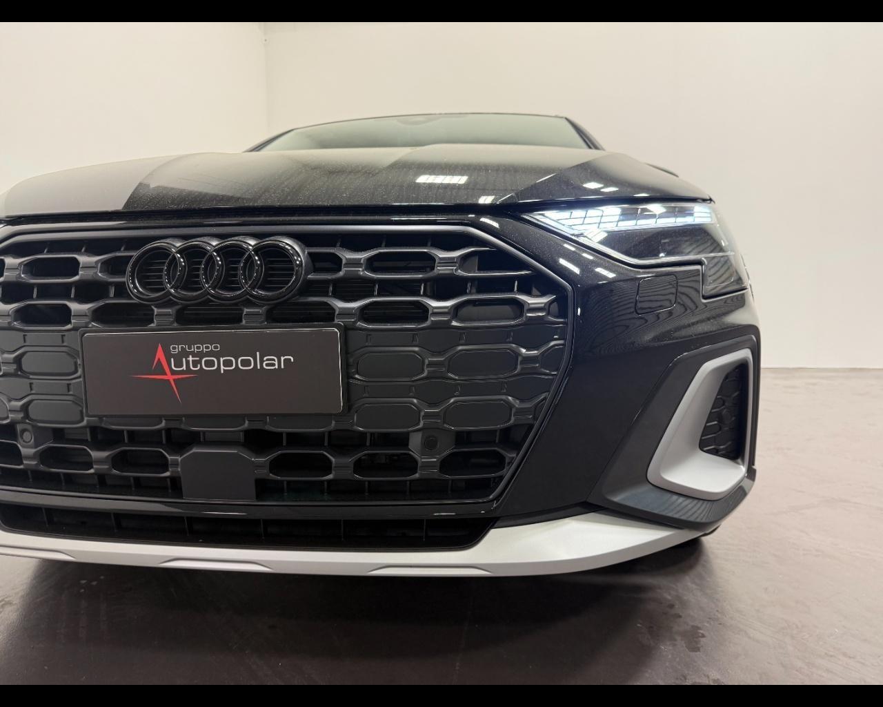AUDI A3 ALLSTREET 35 TFSI S-TRONIC IDENTITY CONTRAST