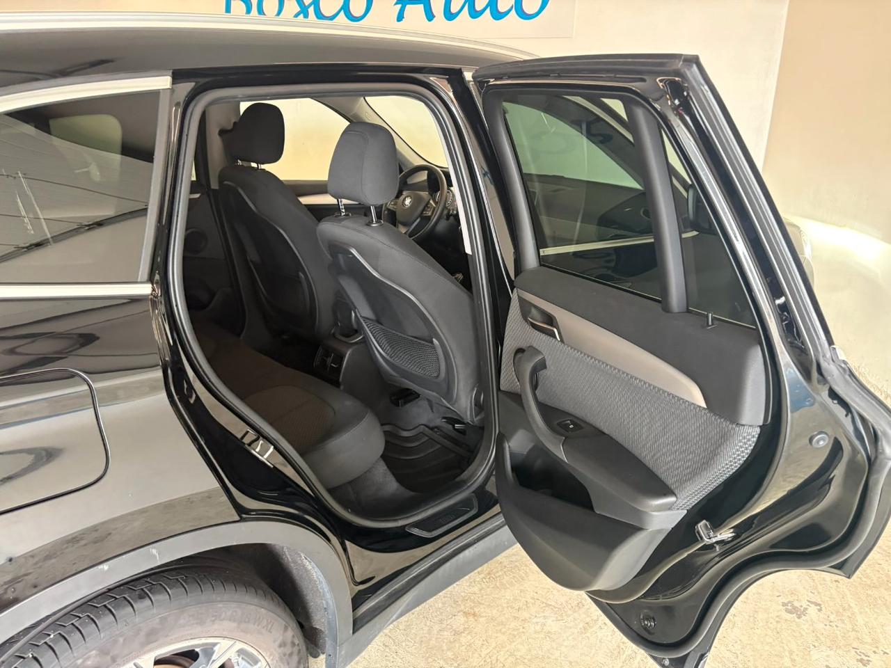 BMW X1 sdrive16d Business Advantage