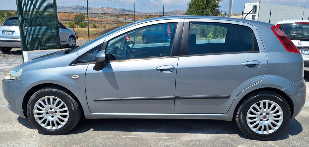 Fiat Grande Punto 1.3 MJT 75 CV 5 porte Dynamic