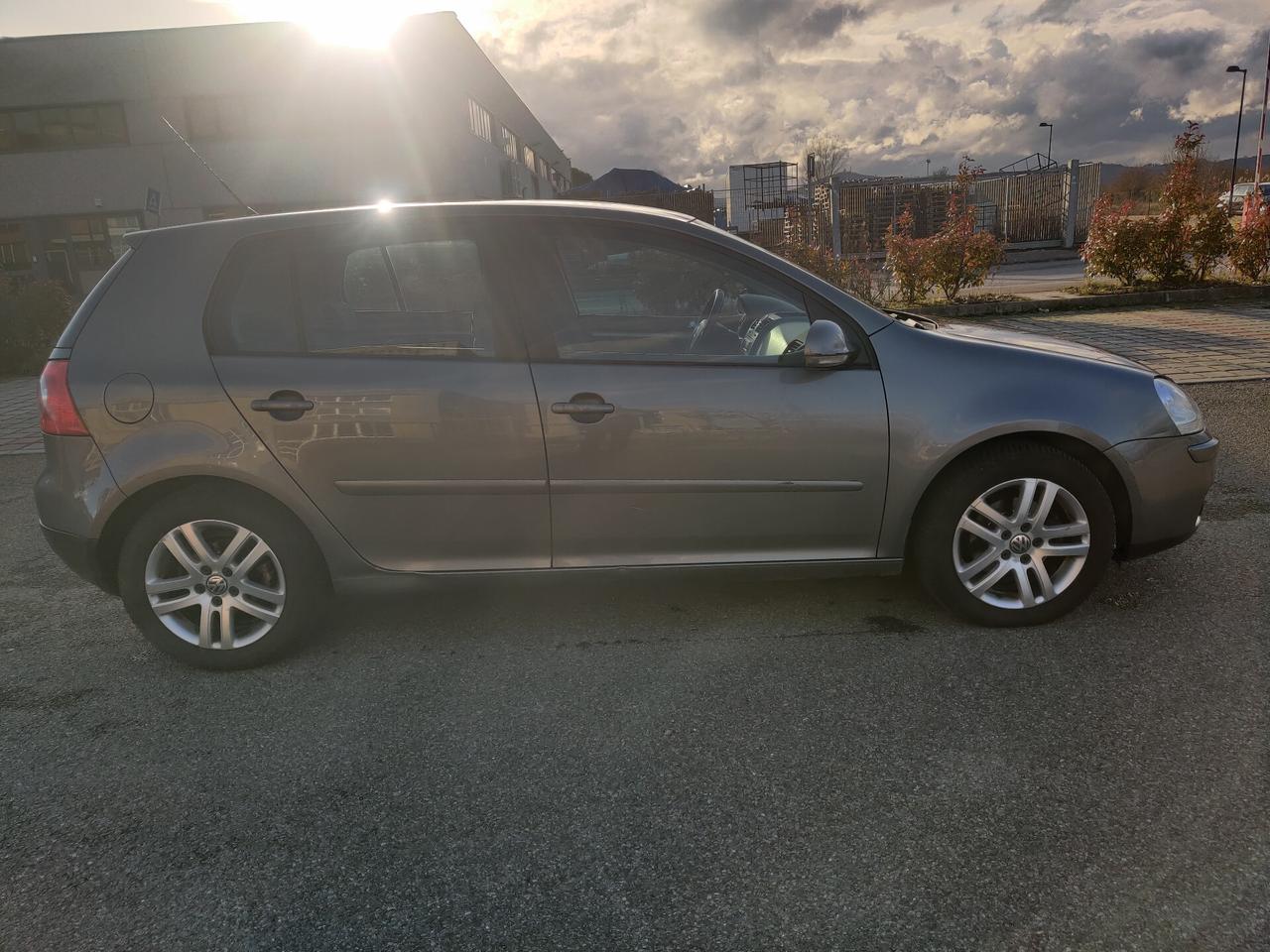 Volkswagen Golf 1.9 TDI DPF 5p. 5m. Comfortline