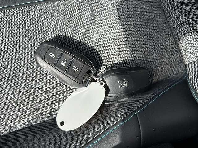 Peugeot 208 PureTech 100 Stop&Start EAT8 5 porte Allure