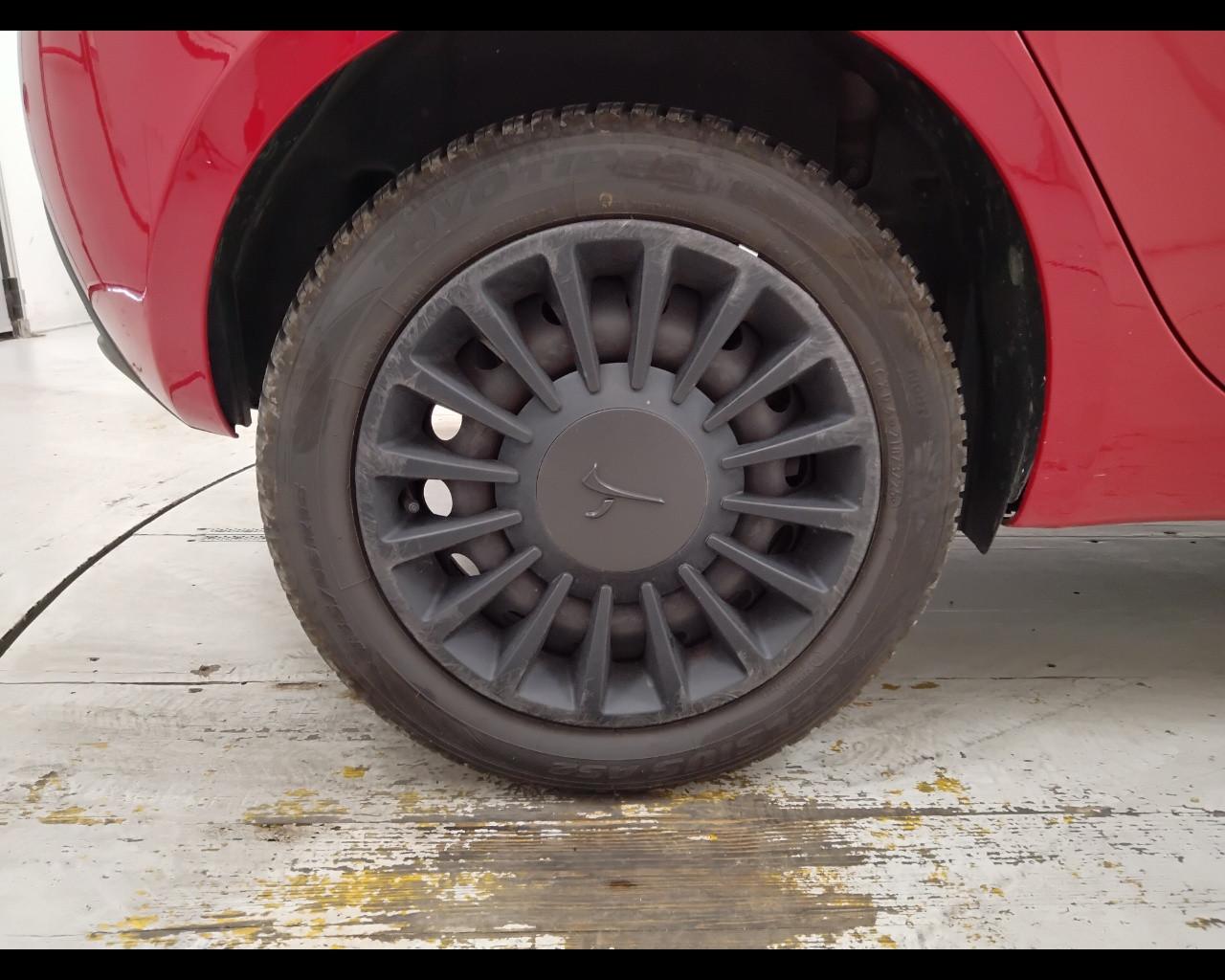 LANCIA Ypsilon III 2015 - Ypsilon 1.0 firefly hybrid Silver s&s 70cv