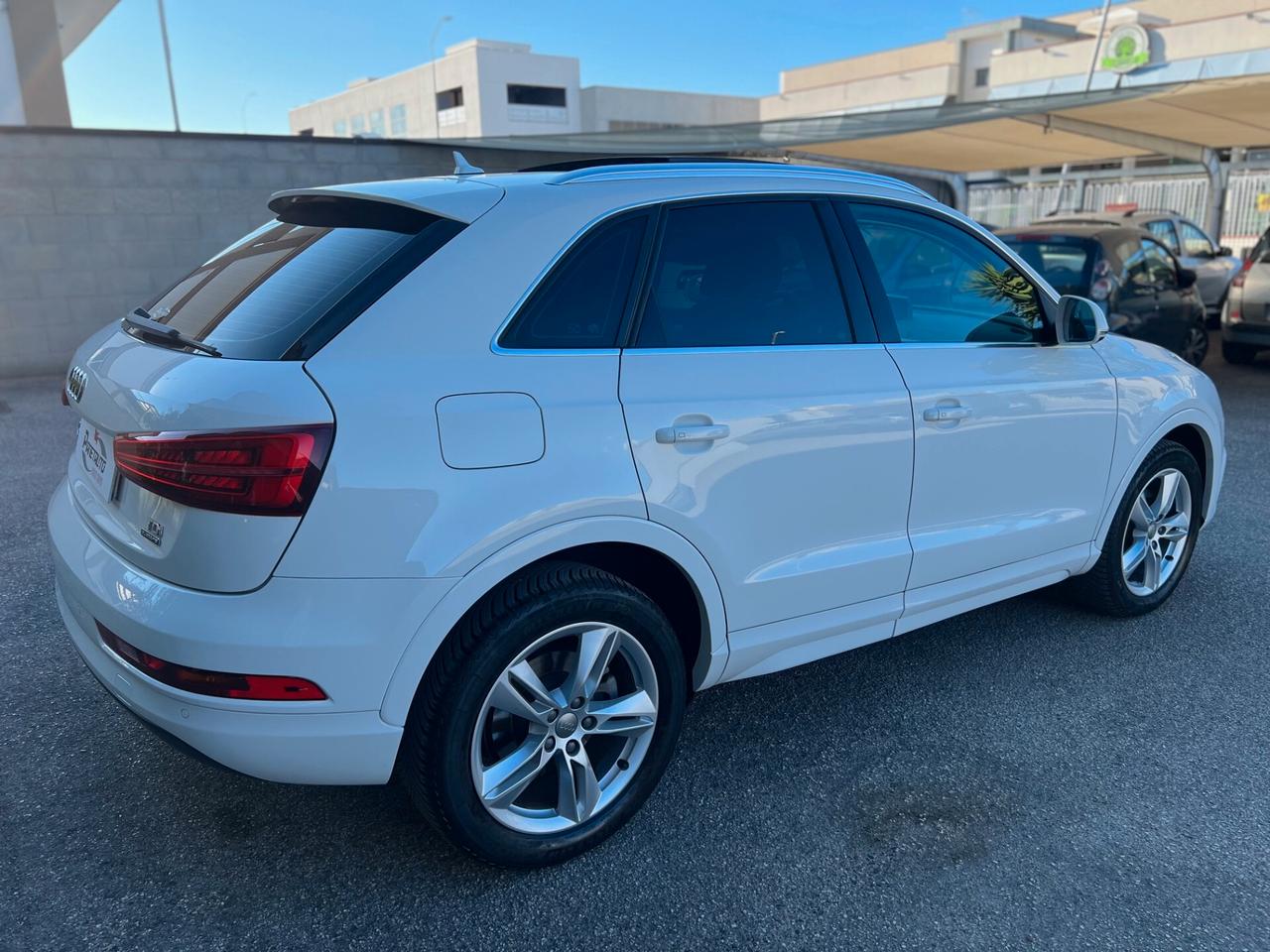 Audi Q3 2.0 tdi 150CV Sport quattro s-tronic TETTO/PELLE