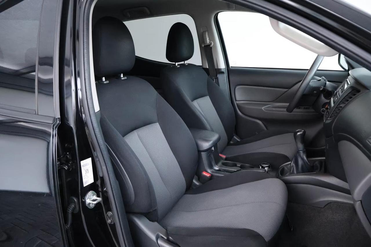 Mitsubishi L200 2.4 DI-D/154CV Double Cab Invite