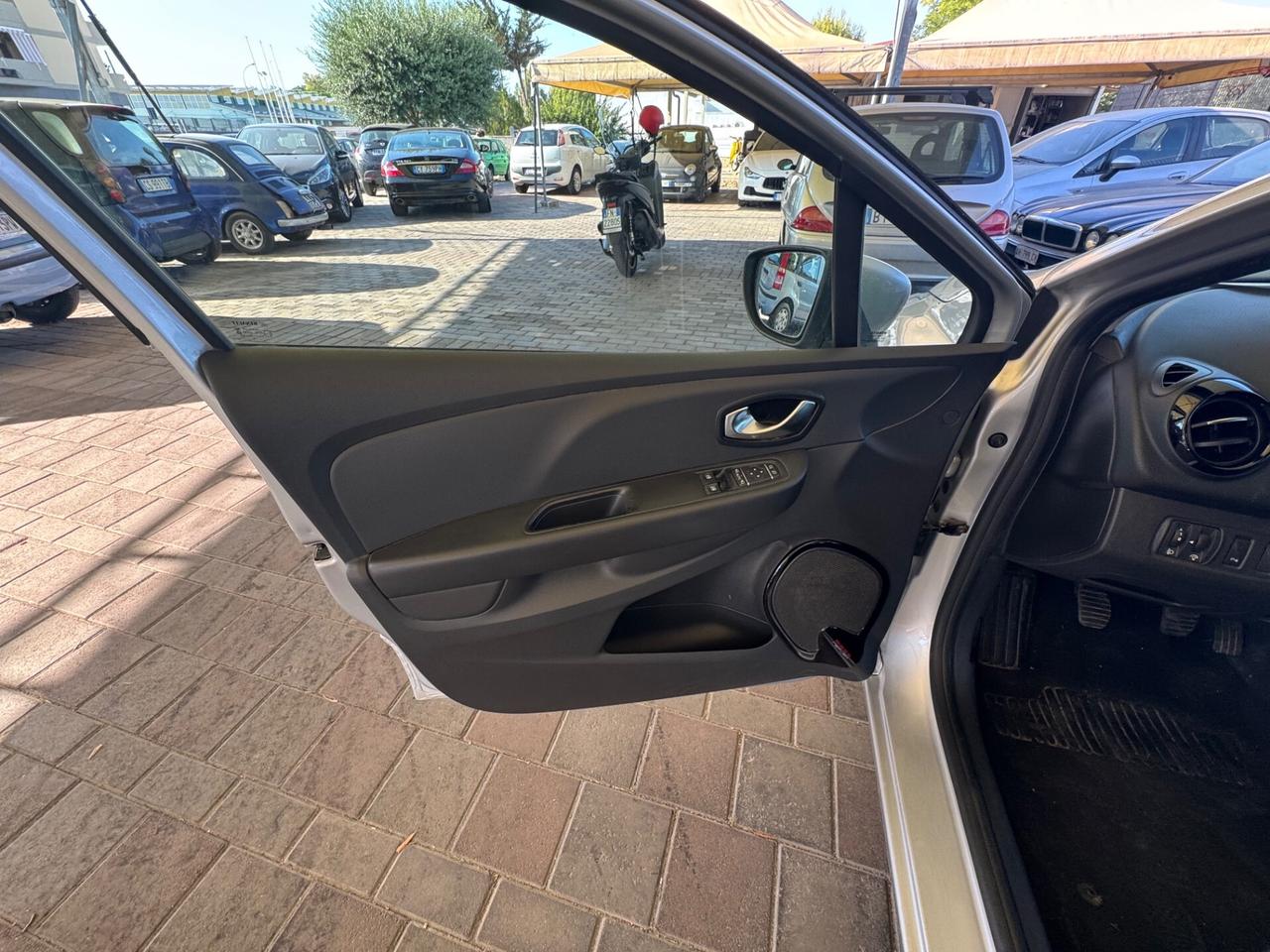 Renault Clio 1.2 75CV 5 porte Intens