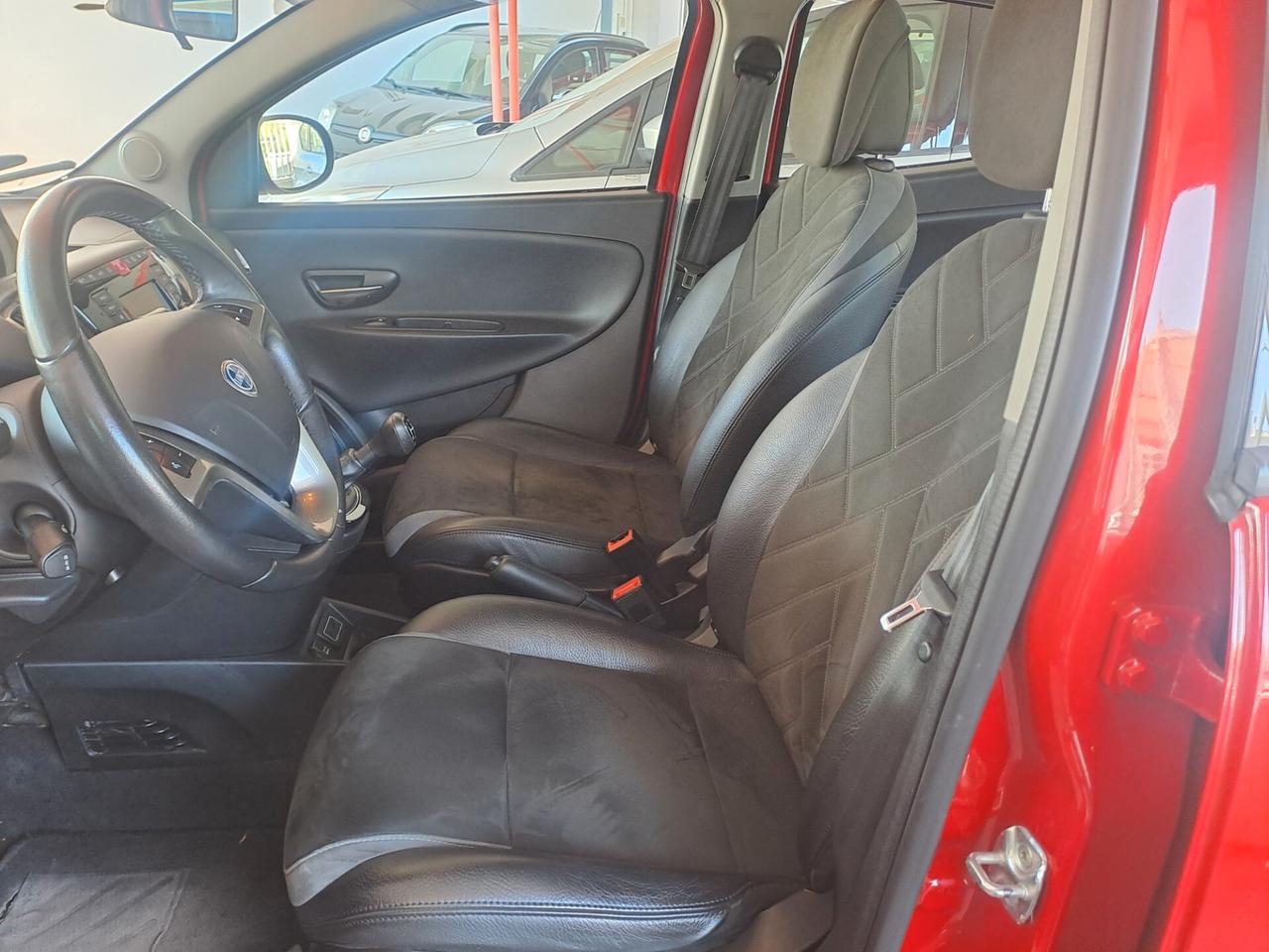 Lancia Ypsilon 1.3 MJT 16V 95 CV 5 porte S&S Platinum