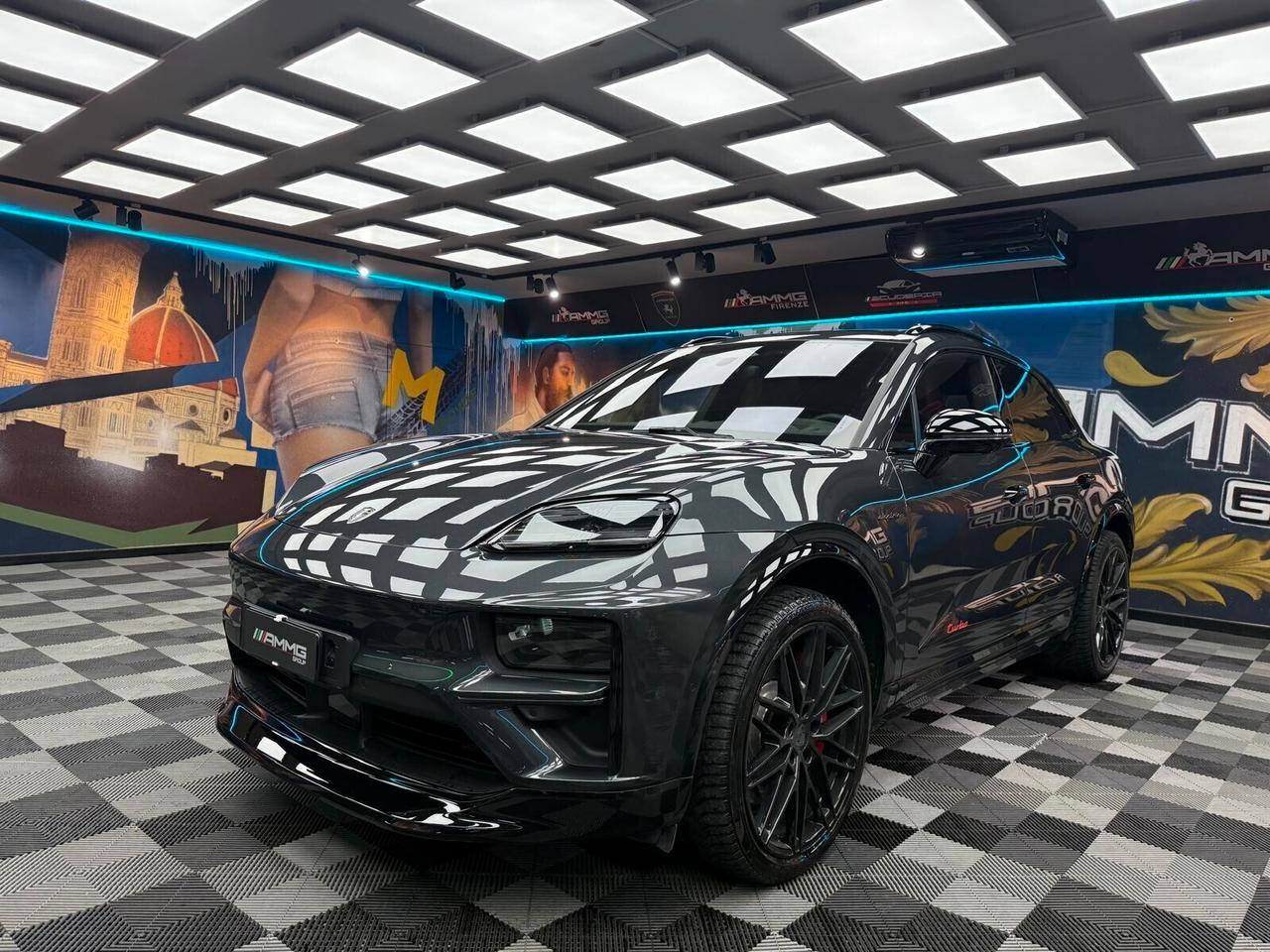 Porsche Macan EV Turbo (595)