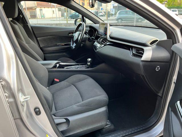 TOYOTA C-HR 1.8 Hybrid E-CVT Trend