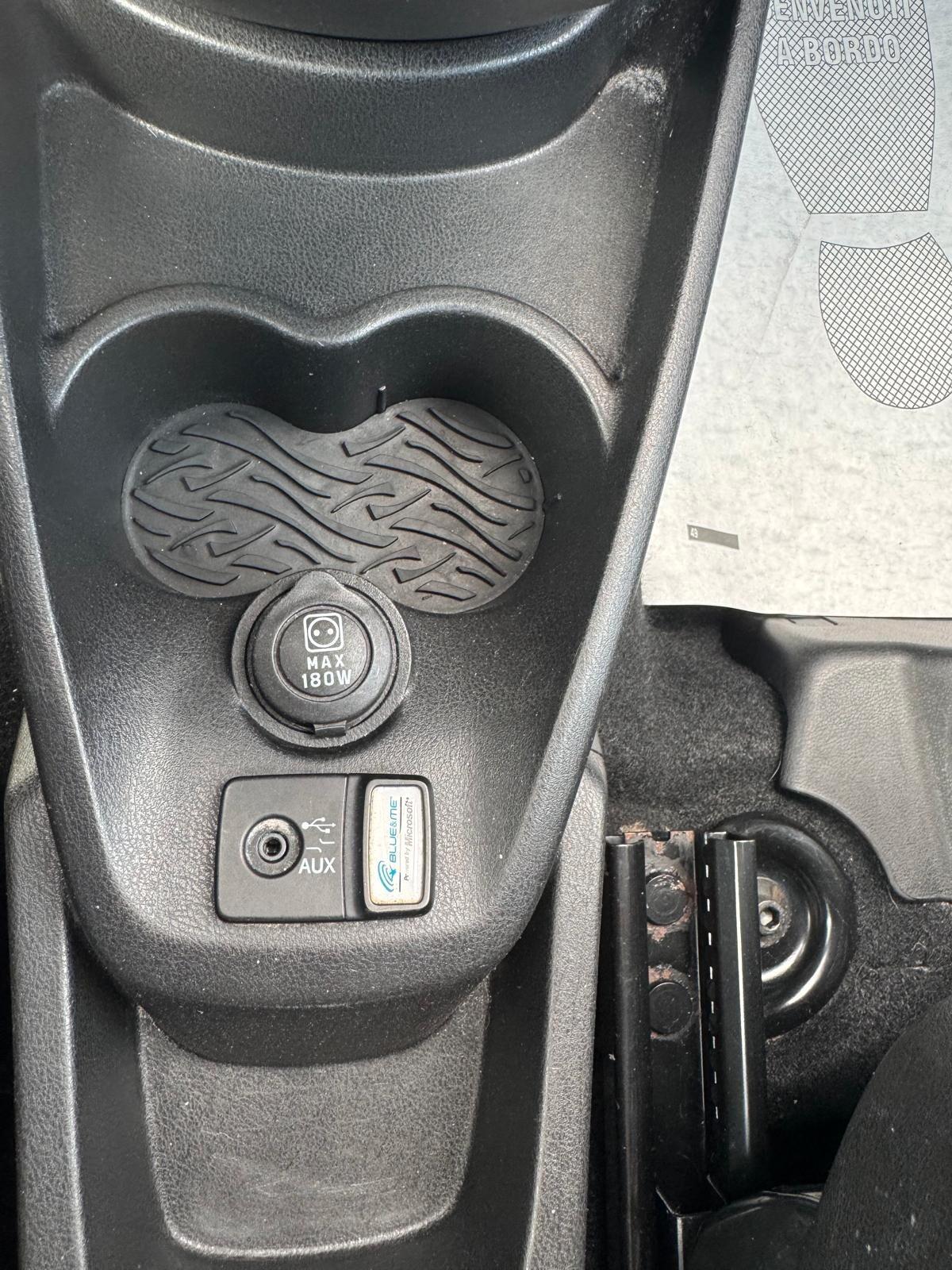 Lancia Ypsilon 1.2 BENZ ELEFANTINO 2013