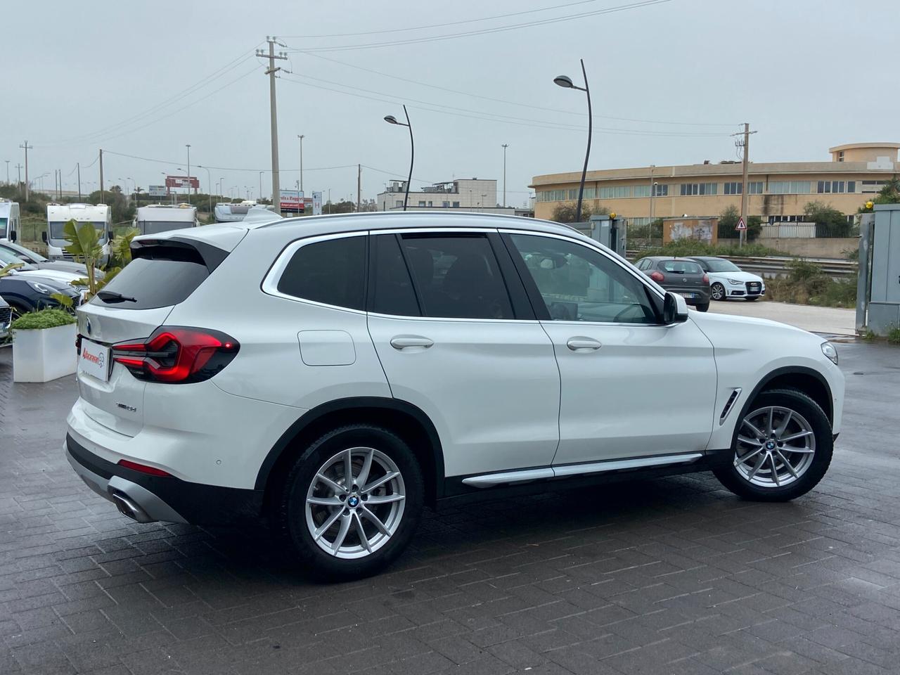BMW X3 sdrive18d mhev 48V auto