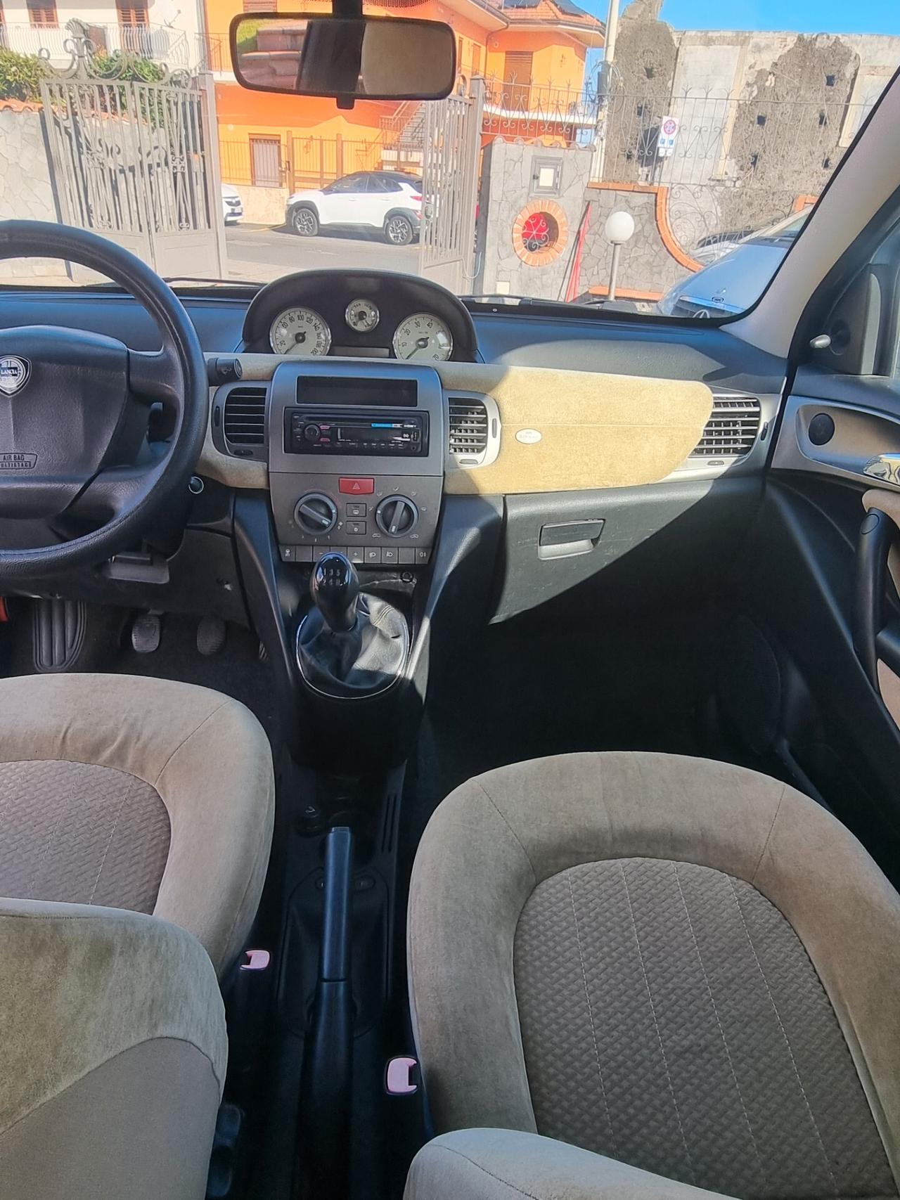 Lancia Ypsilon 1.3 Multijet 16V