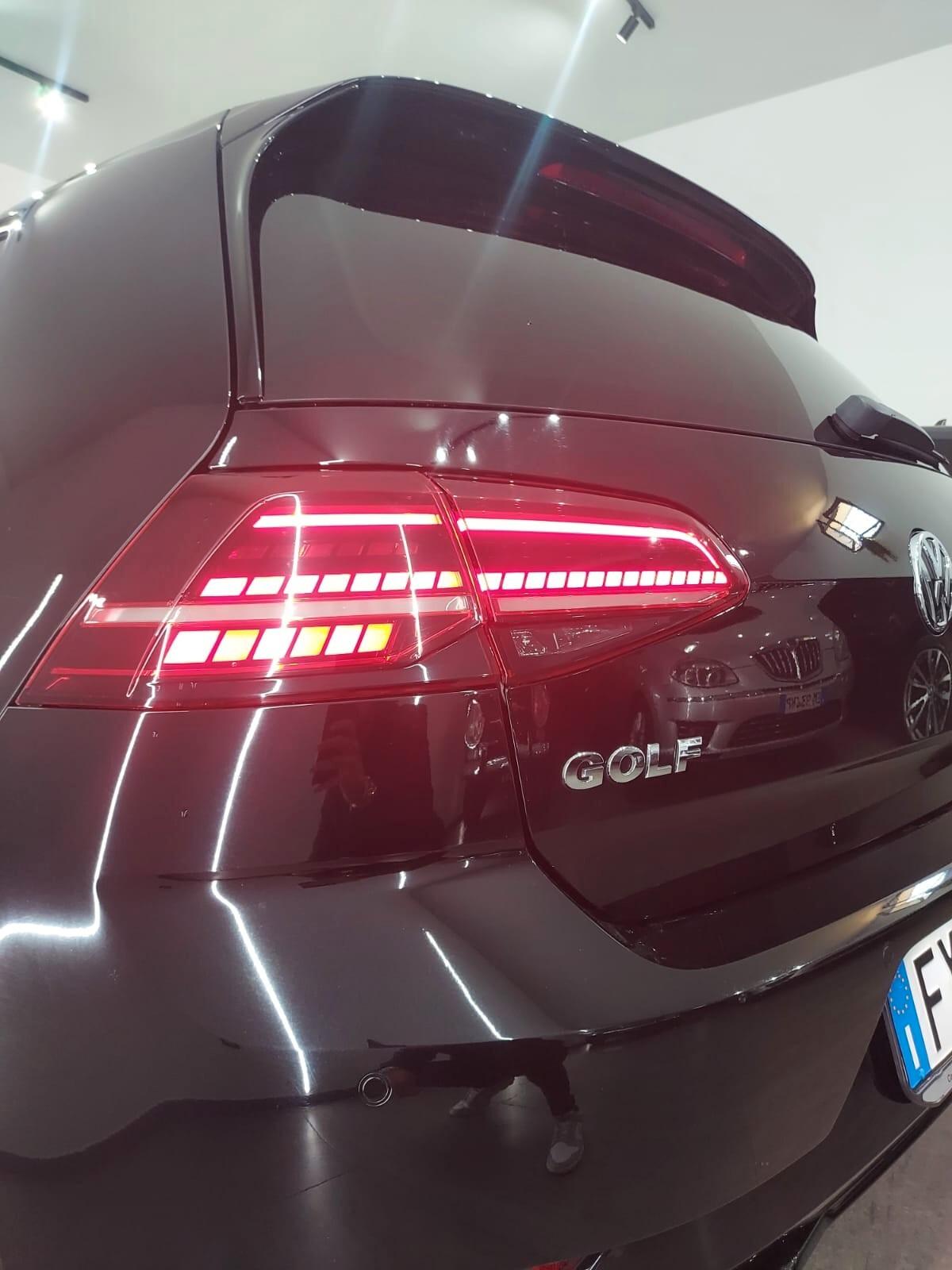 Volkswagen Golf 1.6 TDI 115 CV 5p. R-LINE 2019