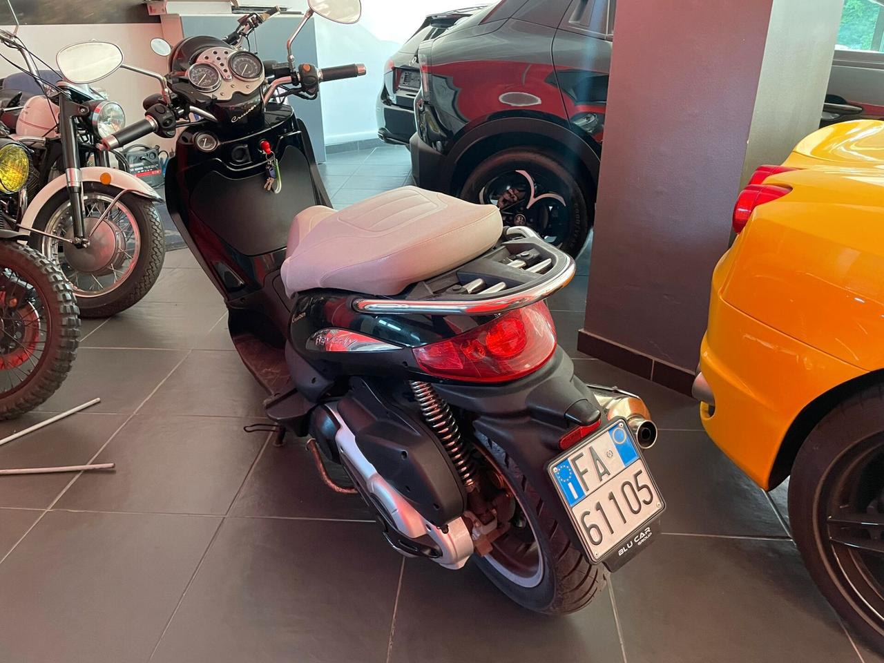 PIAGGIO BEVERLY 500 CRUISER