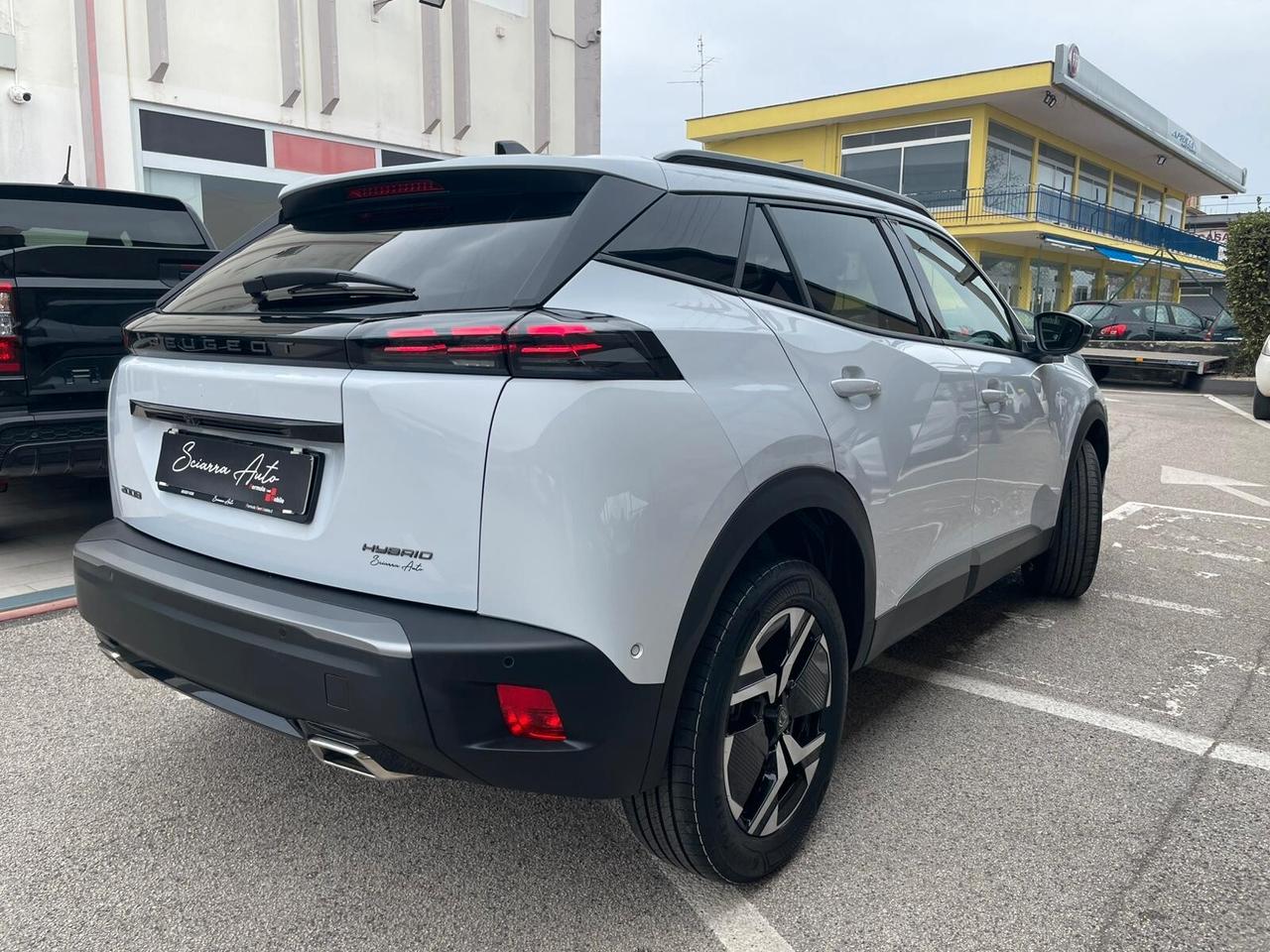 Peugeot 2008 Hybrid 145 e-DCS6 Allure