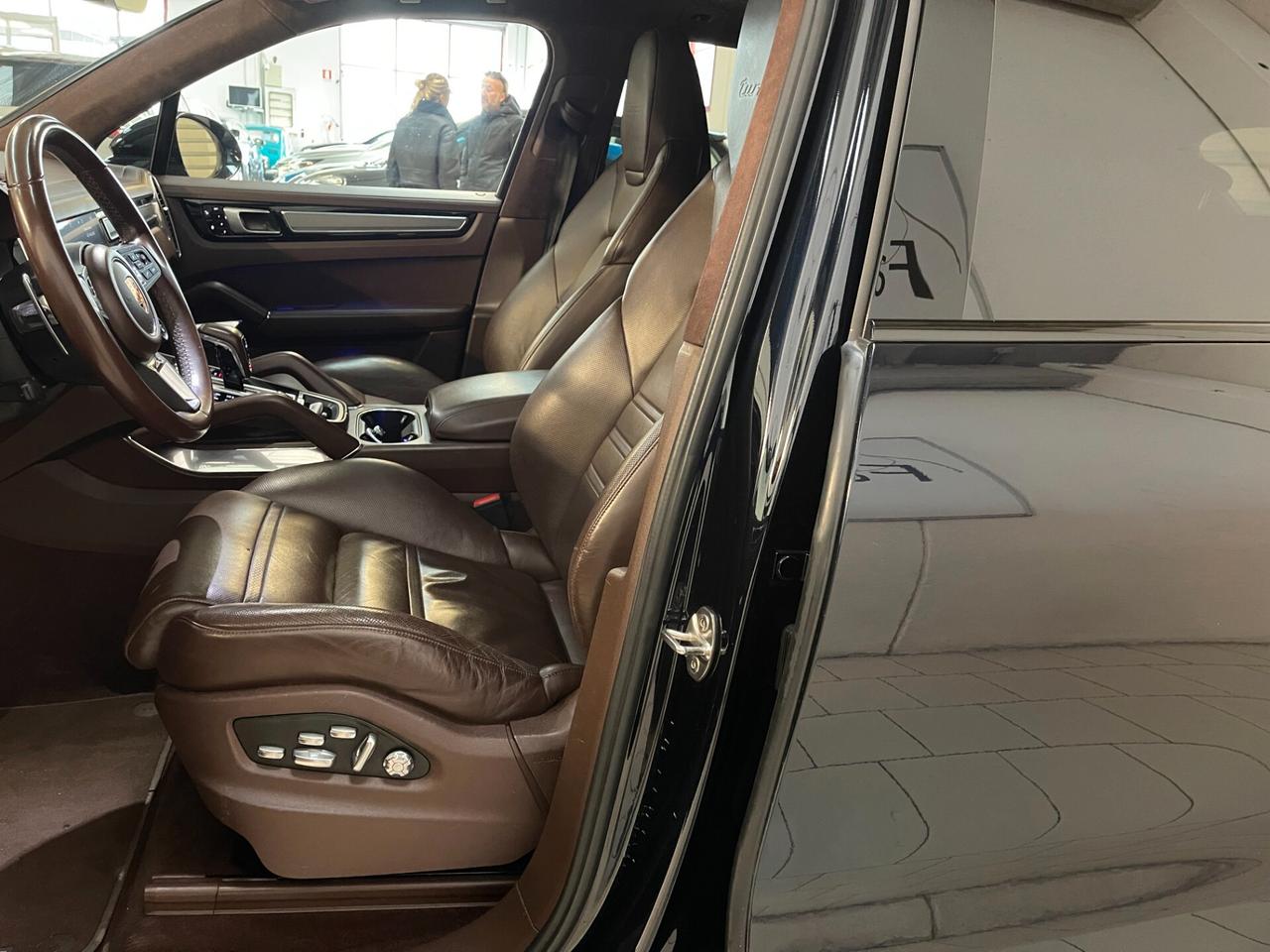 Porsche Cayenne Turbo S 4.8 550cv tiptronic-LEGGI SOTTO