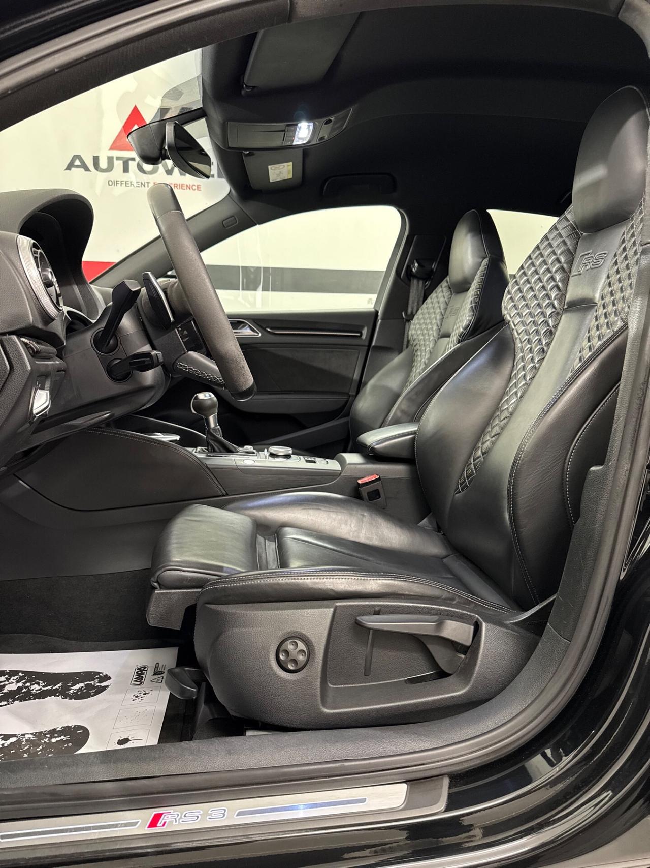 Audi RS3 Sedan 2.5 TFSI quattro S tronic TAGLIANDI UFFICIALI AUDI PROMO OMAGGIO BLACK FRIDAY FINO AL 29 NOVEMBRE