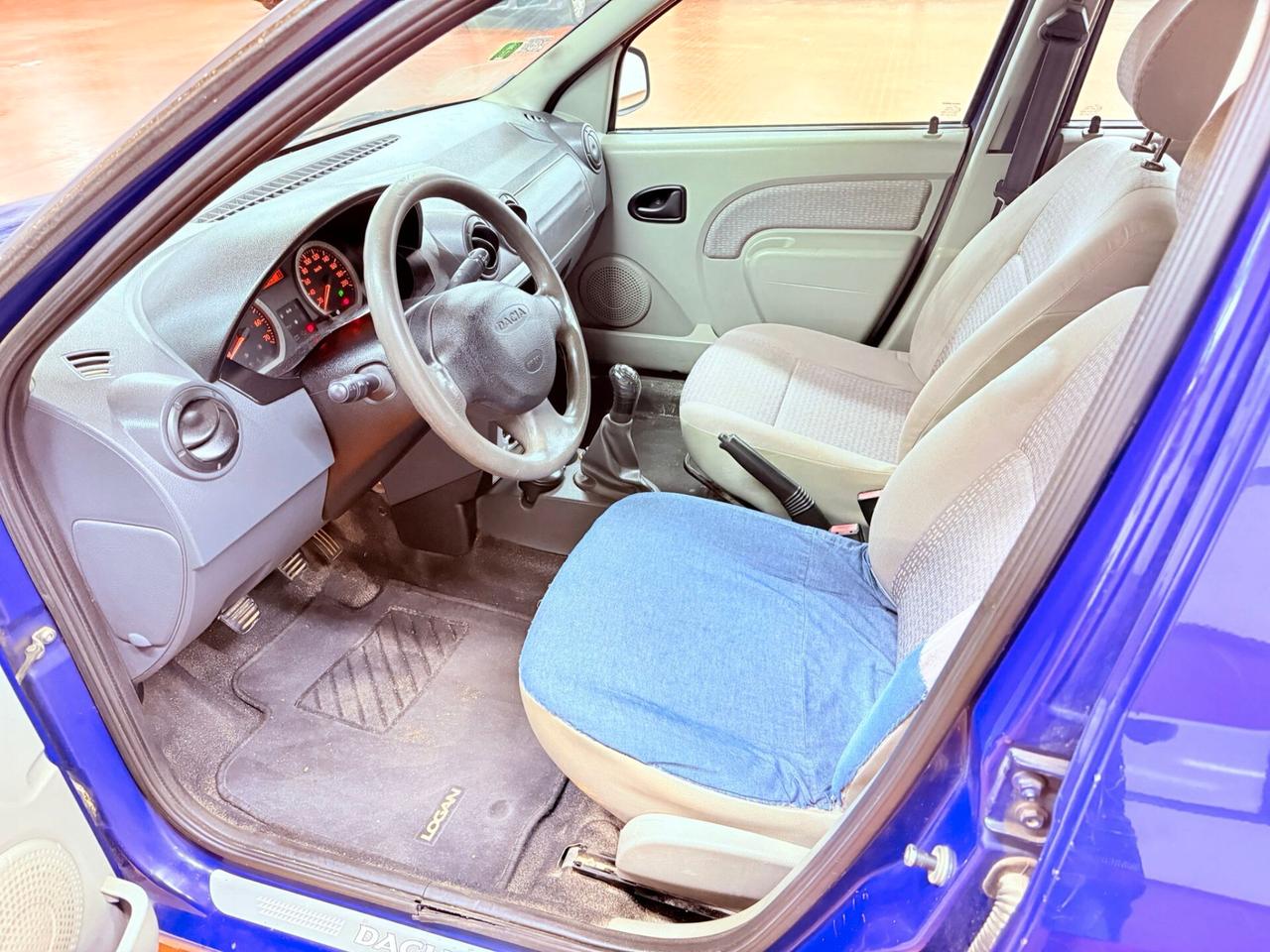Dacia Logan 1.5 dCi 70CV 7 posti ok Neopatentati