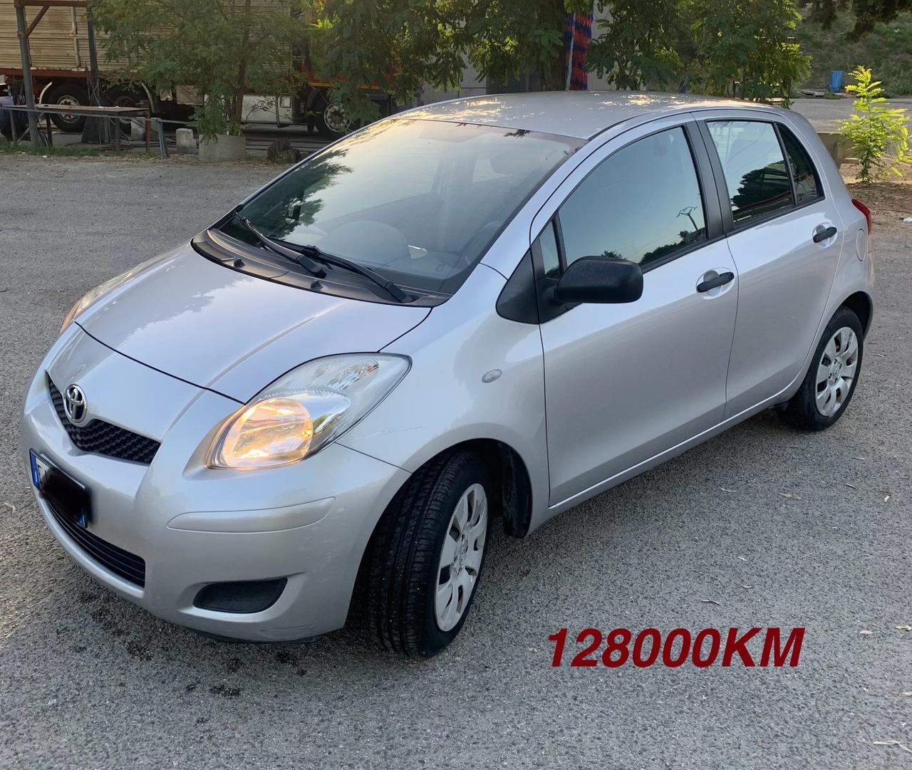 Toyota Yaris 1.0 5 porte Now 128000KM
