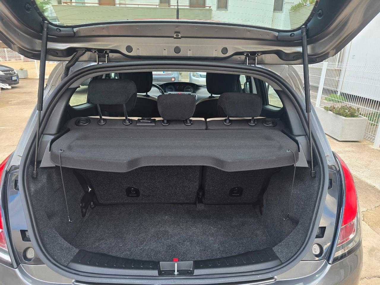 Lancia Ypsilon 3a serie 1.2 5P Platinum