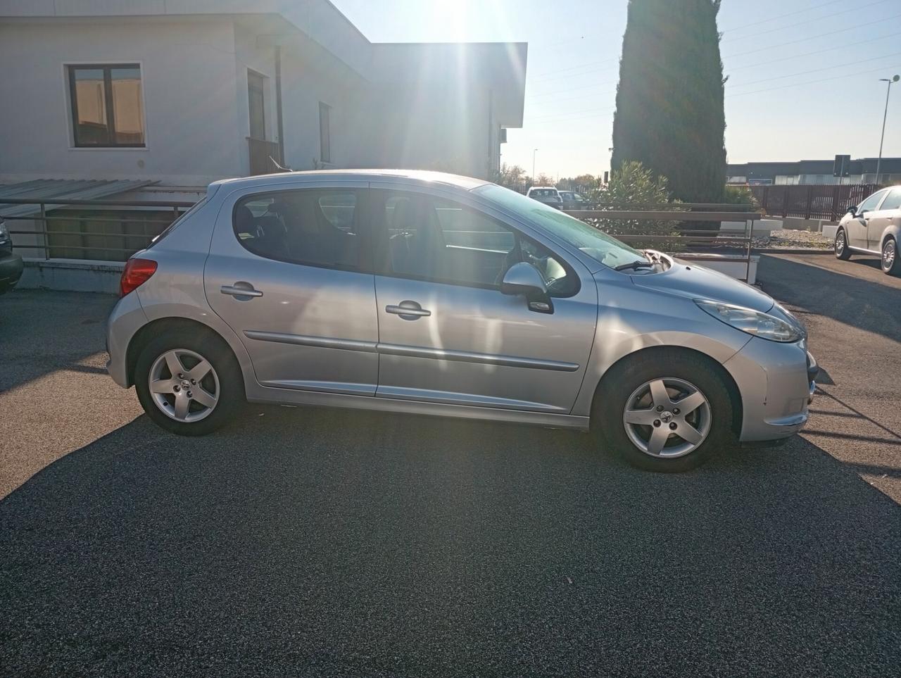 Peugeot 207 1.4 HDi 70CV 5p. XS NEOPATENTATI OK
